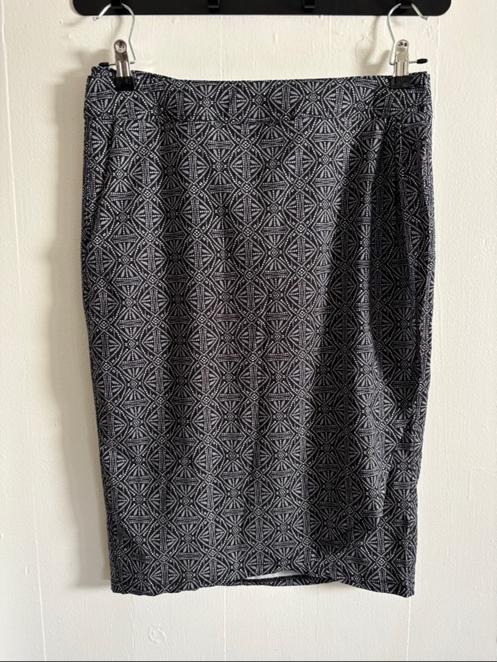 Ripskirt Wrap Skirt Black Pearl Batik Print Size M Length 3